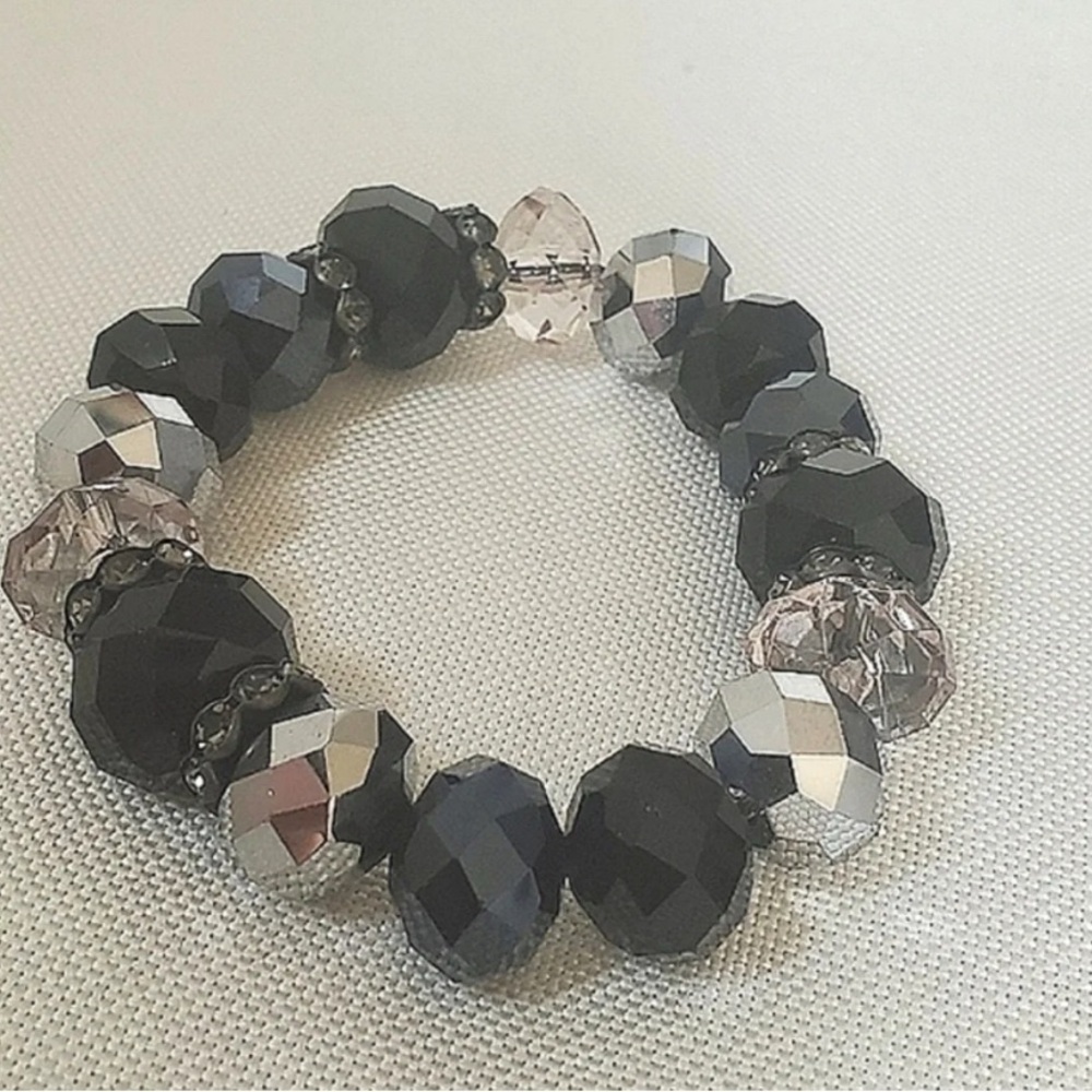 Elegant Black and Silver Faceted Bead Stretch Bracelet